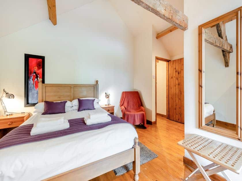 Double bedroom | Ysgubor Fawr - Cennen Cottages at Blaenllynnant, Gwynfe, Llangadog