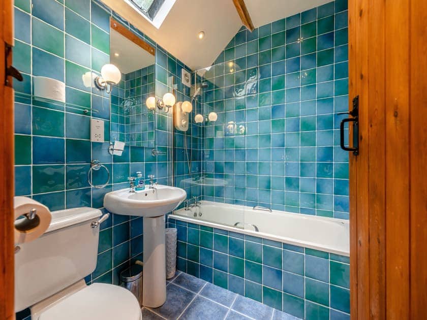 Bathroom | Ysgubor Fawr - Cennen Cottages at Blaenllynnant, Gwynfe, Llangadog