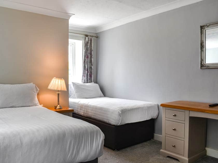 Twin bedroom | Pengarreg Fawr - Pengarreg Farm, Llanilar, near Aberystwyth