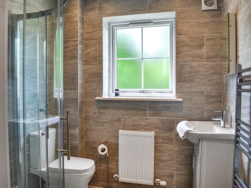 Bathroom | Haul Y Bore, Aberystwyth