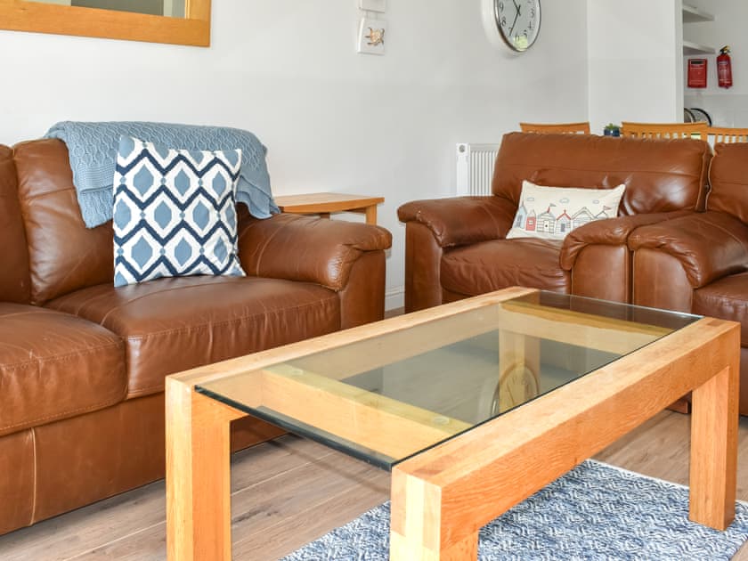 Living area | Cape 9, Norton