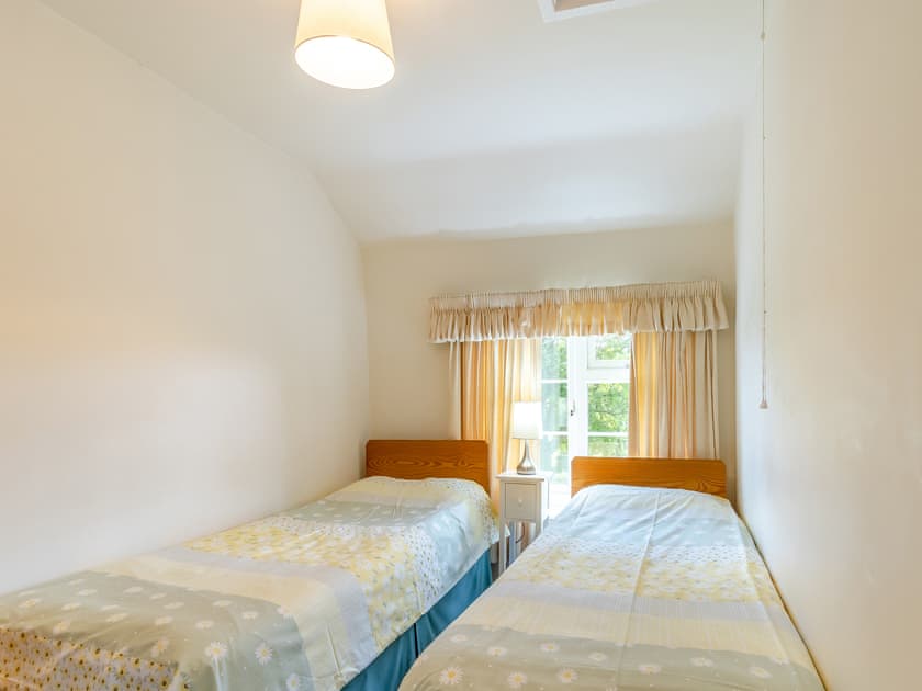 Twin bedroom | Mavis Cottage - Hergest Ridge View, Kingswood, near Kington