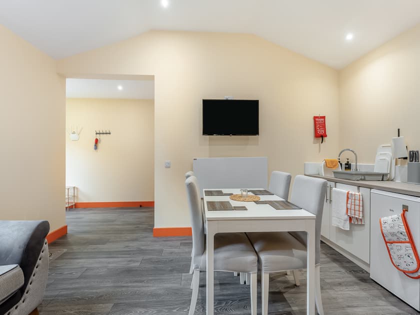 Open plan living space | The Kennel - Heart of Scotland Holidays, Polmont, near Falkirk