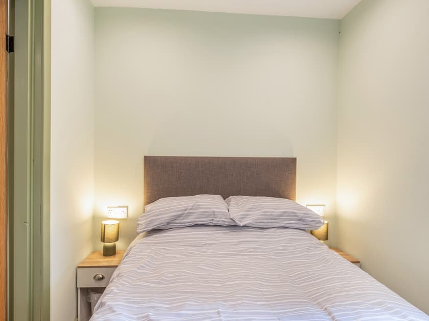 Double bedroom | The Cat Cabin - Heart of Scotland Holidays, Polmont, near Falkirk
