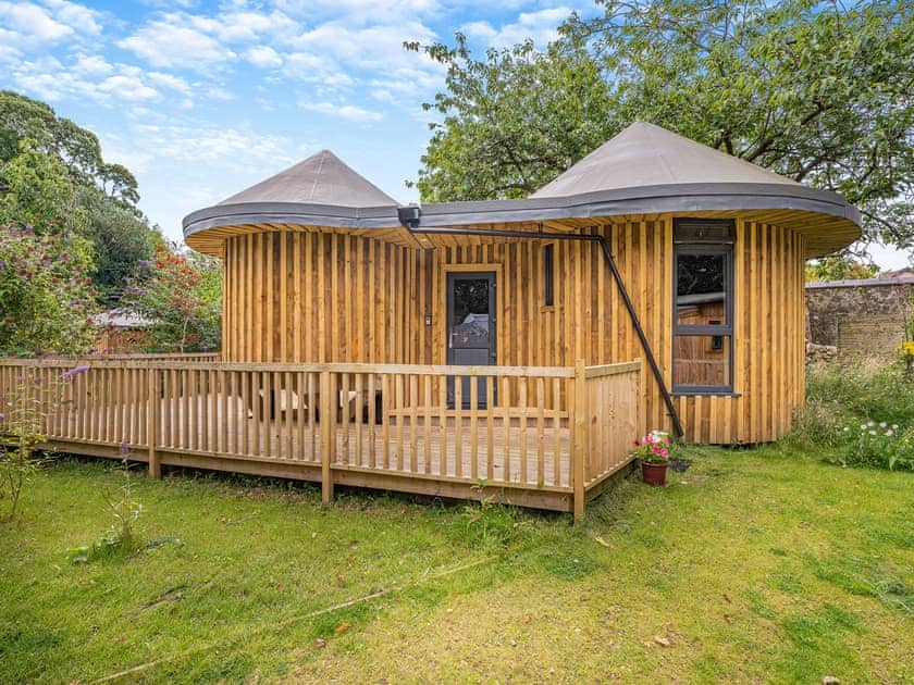 Exterior | The Treehouse - Heart of Scotland Holidays, Polmont, near Falkirk