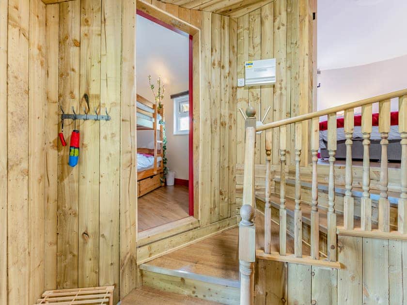 Interior | The Treehouse - Heart of Scotland Holidays, Polmont, near Falkirk