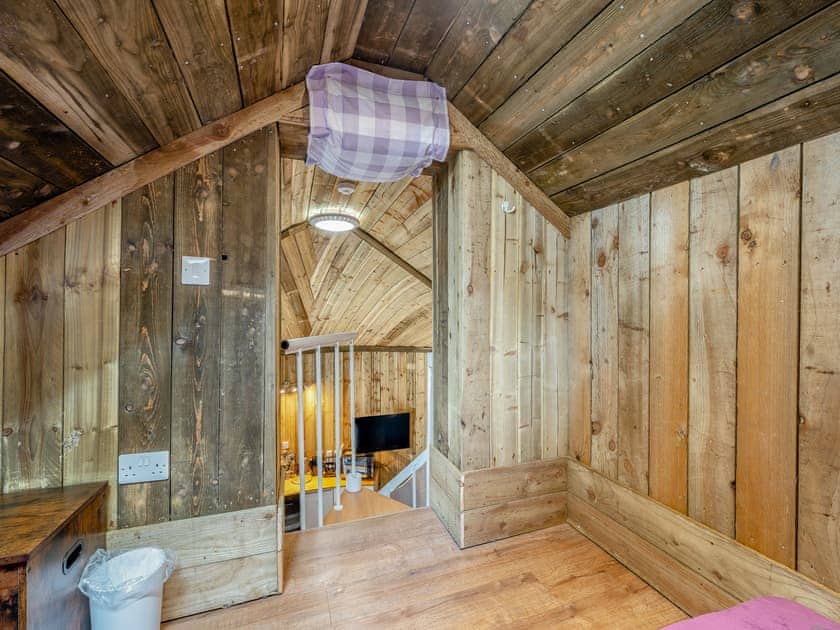 Snug | The Bothy - Heart of Scotland Holidays, Polmont, near Falkirk