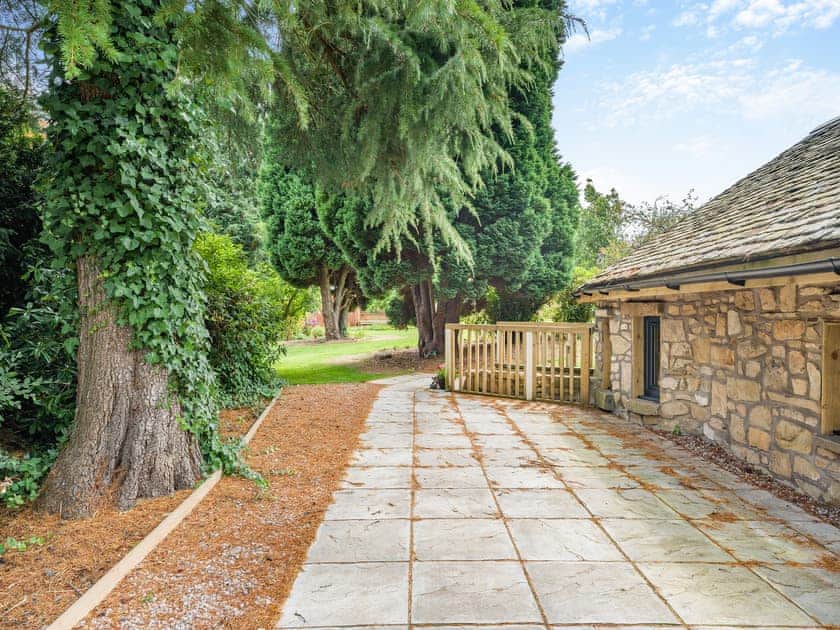 Exterior | The Bothy - Heart of Scotland Holidays, Polmont, near Falkirk