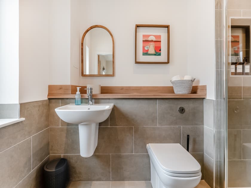 Bathroom | Shoreside, Aberfeldy