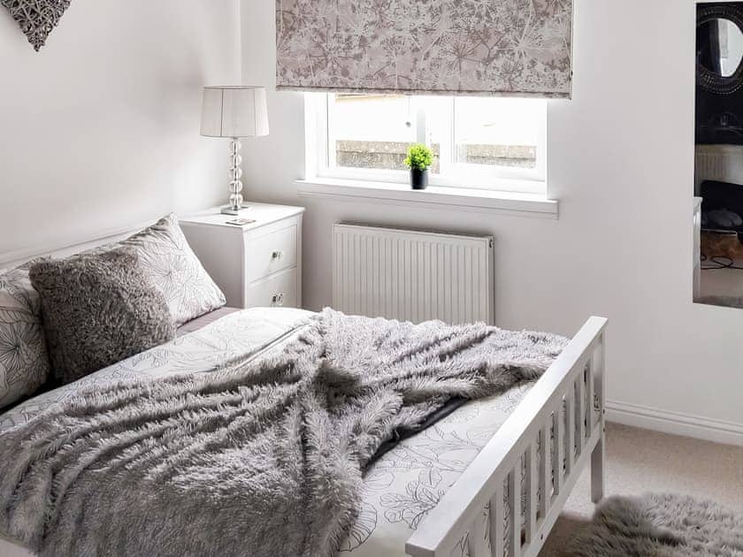 Double bedroom | Castlegate, Lanark