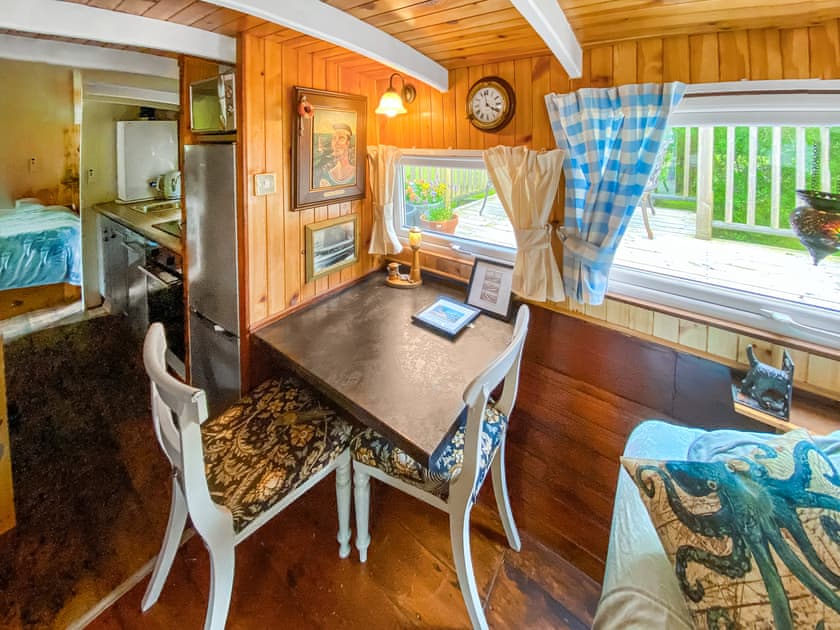 Dining Area | The Prince - Hobgoblin Holiday Apartments, Glendaruel