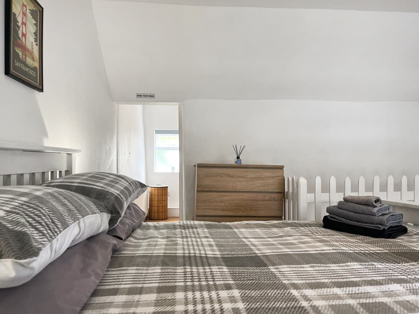 Double bedroom | Cricketer’s Cottage, Ipstones, near Leek