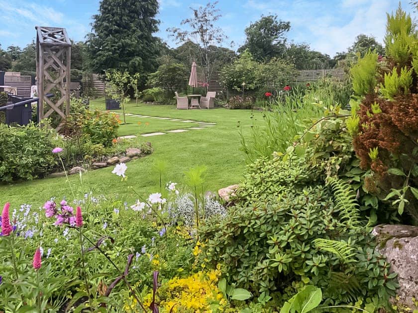 Garden | Capelrig Cottage, Balfron, near Drymen Loch Lomond & The Trossachs