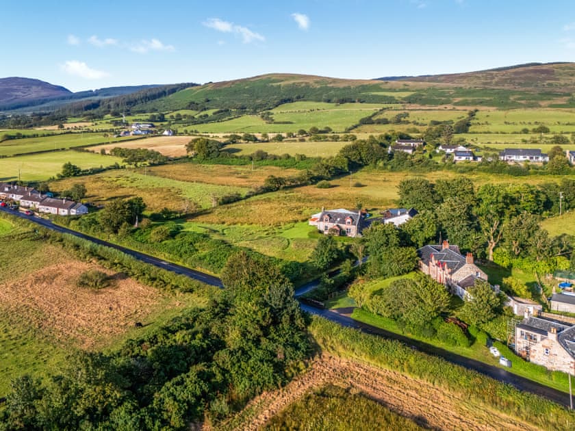 Setting | Burncliff, Blackwaterfoot