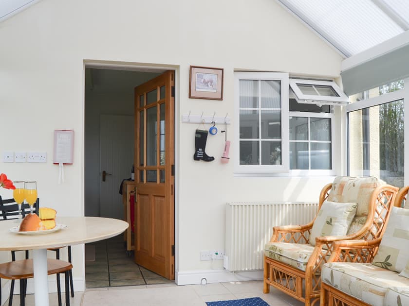 Sun room | Mavis Cottage - Hergest Ridge View, Kingswood, near Kington