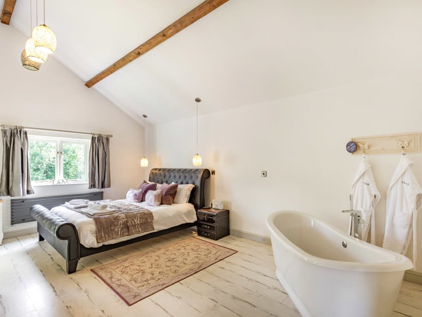 Double bedroom | The Cwtch, Newtown