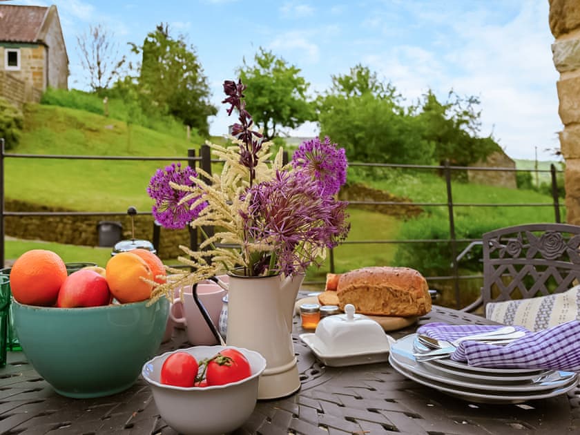 Sitting-out-area | Tiggywinkle Cottage, Hawnby, near Helmsley