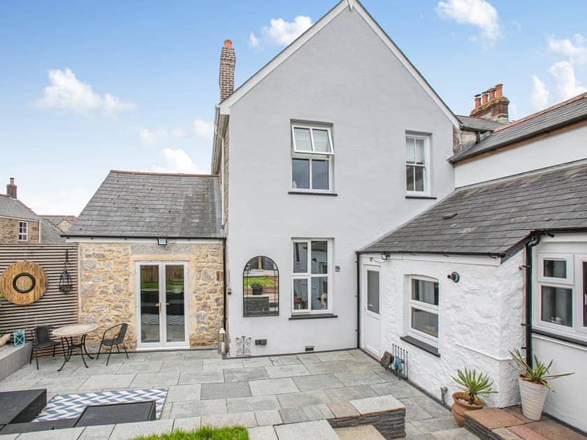 Outdoor | Lanner Moon, Lanner