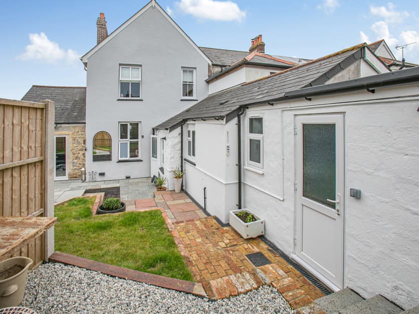 Outdoor | Lanner Moon, Lanner