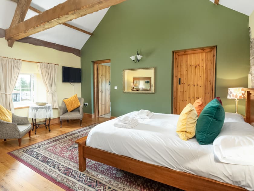 Double bedroom | Hawton - Tanylan Farm Cottages, Kidwelly