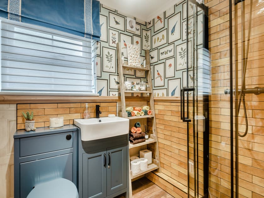 Bathroom | Woodlea Farm, Medstead, near Alton