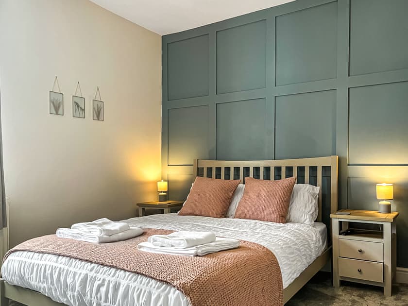 Double bedroom | Alders Cottage, Tansley