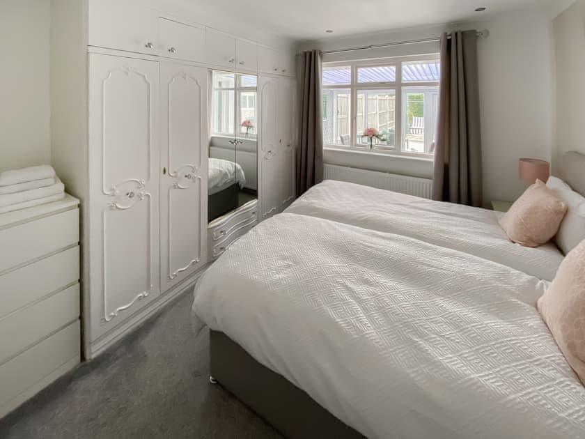 Twin bedroom | Coleridge Lodge, Thornton-Cleveleys