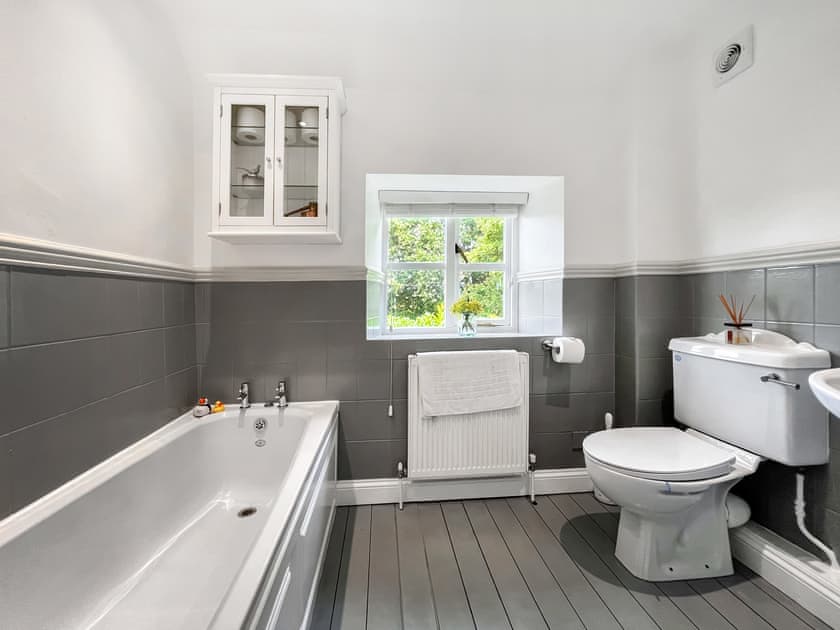 Bathroom | Oasis Cottage, Broughton Gifford, near Melksham