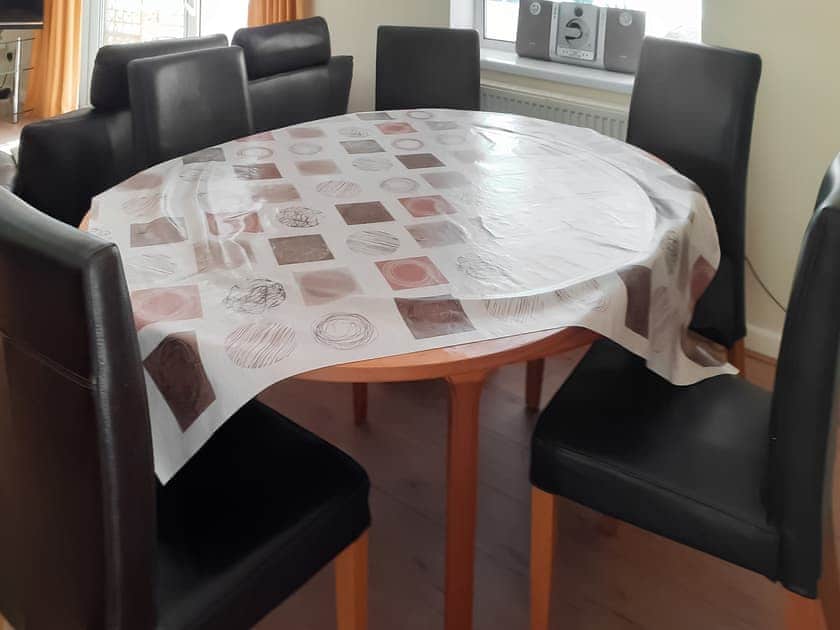 Living room/dining room | Silver Way, Highcliffe, near Christchurch