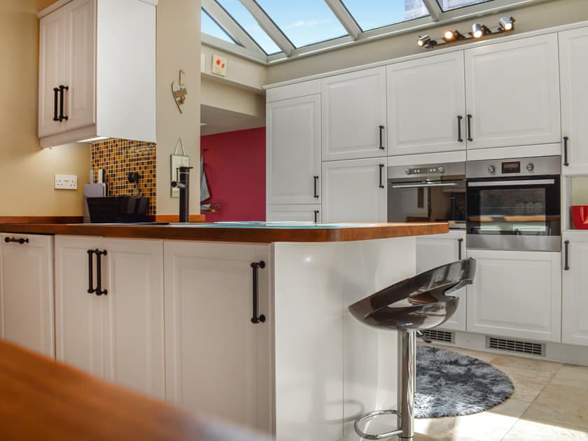 Kitchen | Valentine Retreat, Evesham