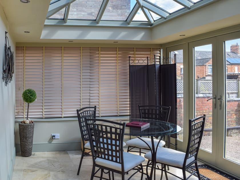 Sun room | Valentine Retreat, Evesham