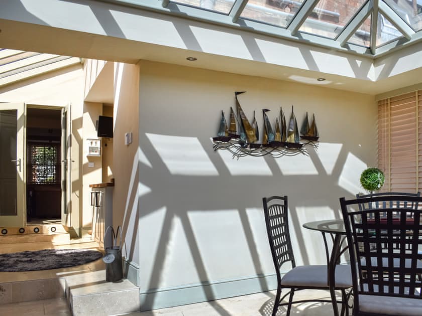Sun room | Valentine Retreat, Evesham