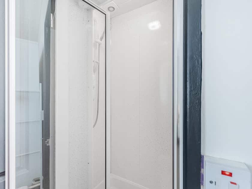 Shower room | Benllech Sea View, Tyn-Y-Gongl