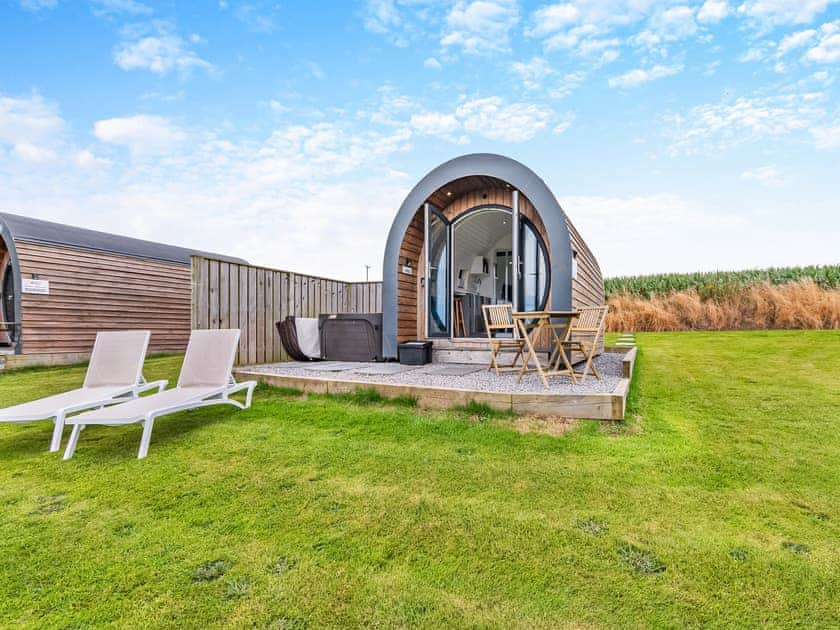 Exterior | Ynys Pod - Gwbert Glamping, Gwbert on Sea