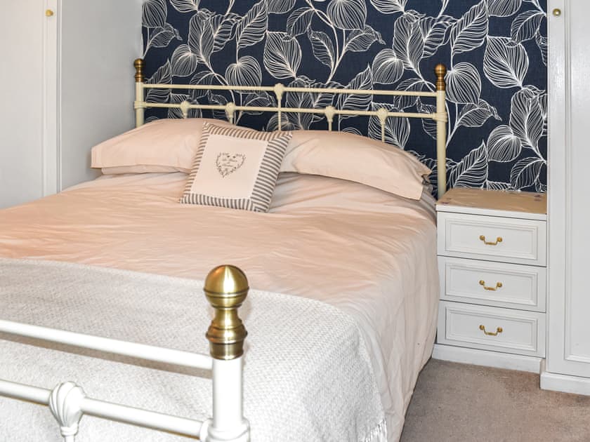 Double bedroom | Little Fishes, Ryde