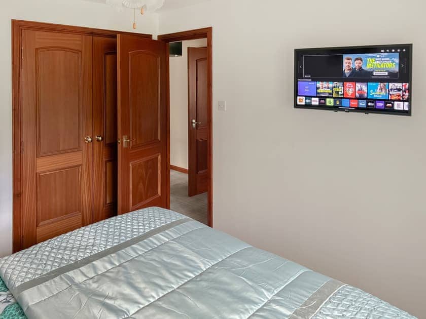 Double bedroom | Willow Lodge, Macduff, near Banff