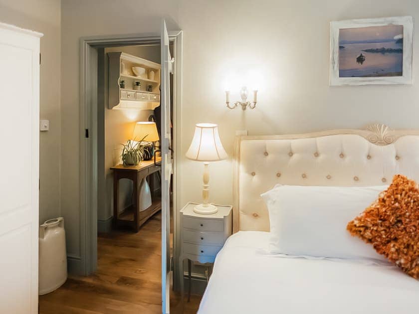 Double bedroom | Casterbridge - Greenwood Grange Cottages, Higher Bockhampton, near Dorchester