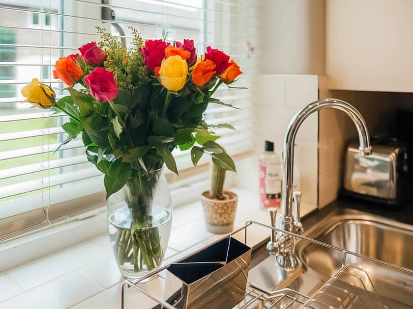 Kitchen | Abbotsea - Greenwood Grange Cottages, Higher Bockhampton, near Dorchester