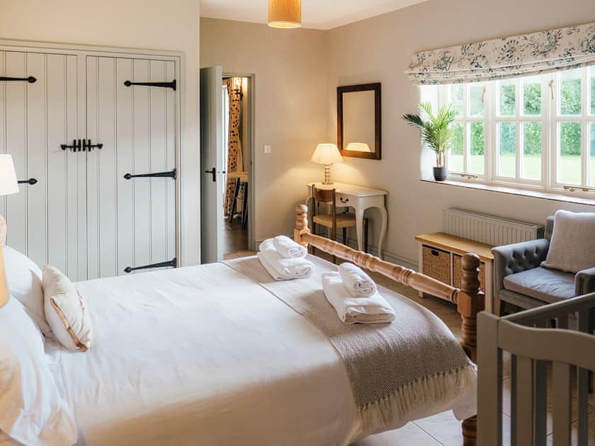 Double bedroom | Henchard - Greenwood Grange Cottages, Higher Bockhampton, near Dorchester