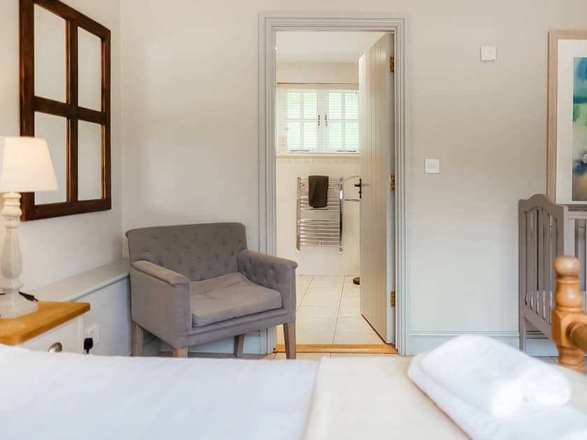 Double bedroom | Henchard - Greenwood Grange Cottages, Higher Bockhampton, near Dorchester
