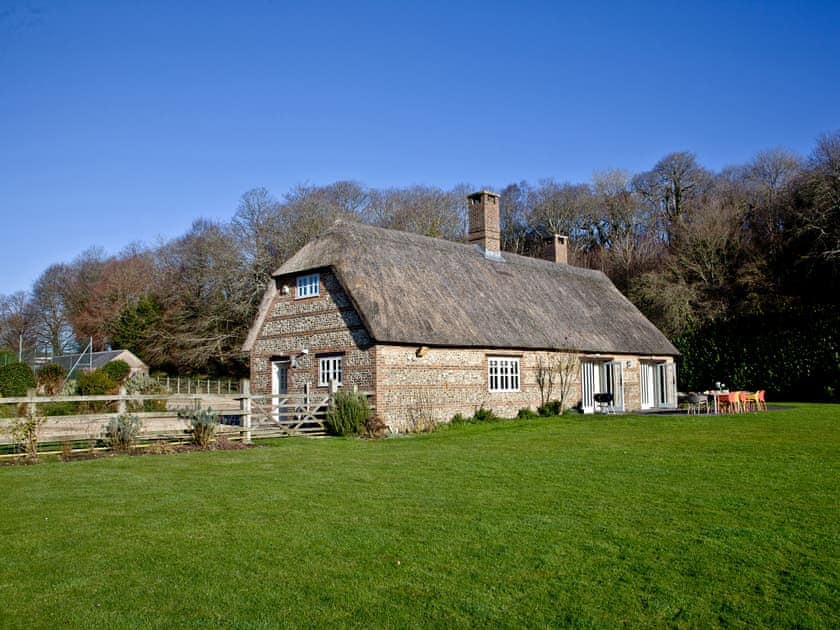 Outdoor area | Henchard - Greenwood Grange Cottages, Higher Bockhampton, near Dorchester