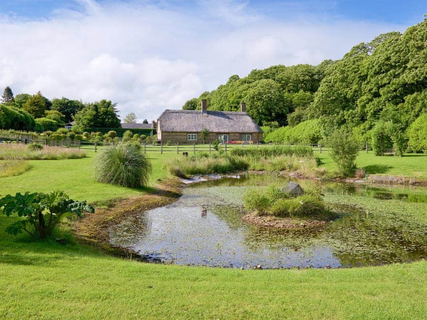 Outdoor area | Henchard - Greenwood Grange Cottages, Higher Bockhampton, near Dorchester