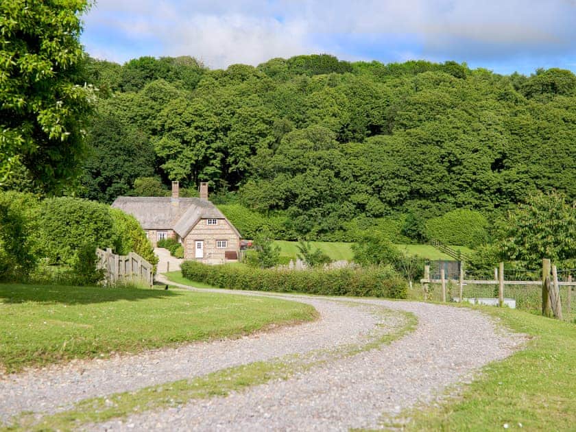 Outdoor area | Henchard - Greenwood Grange Cottages, Higher Bockhampton, near Dorchester