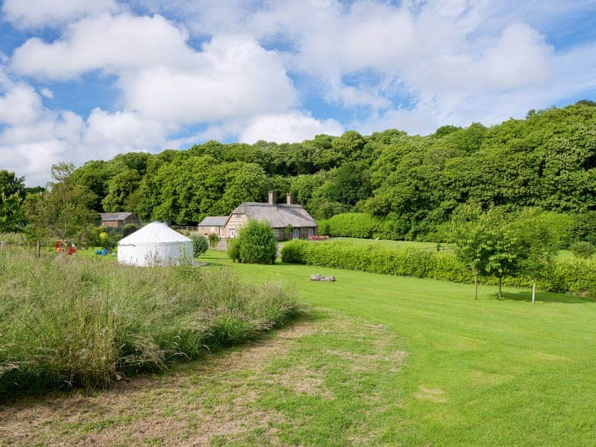 Outdoor area | Henchard - Greenwood Grange Cottages, Higher Bockhampton, near Dorchester