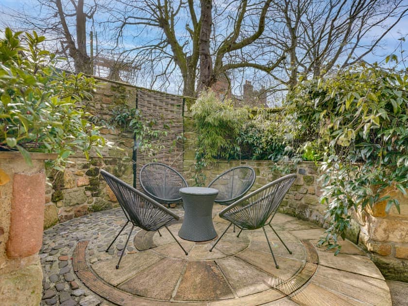 Sitting-out-area | South Stable - Claire Anthony Homes, Alnmouth, near Alnwick