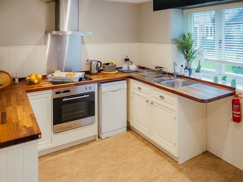 Kitchen | Mellchester - Greenwood Grange Cottages, Higher Bockhampton, near Dorchester