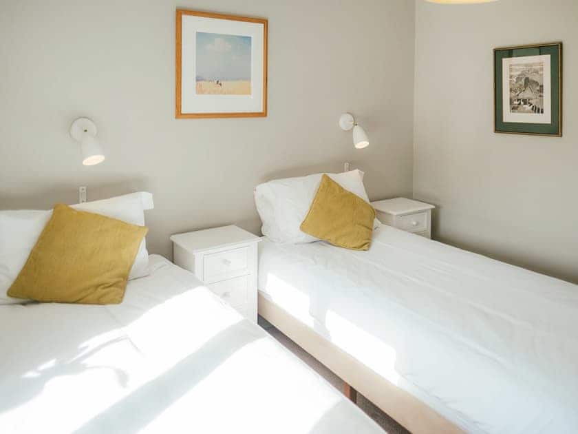 Twin bedroom | Marlott - Greenwood Grange Cottages, Higher Bockhampton, near Dorchester