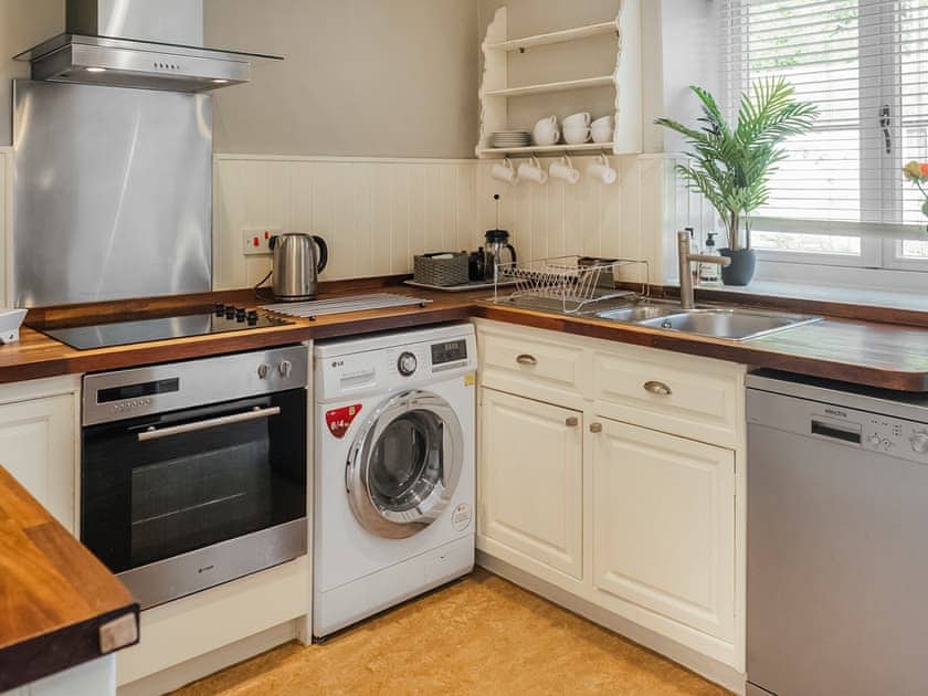 Kitchen | Weatherbury - Greenwood Grange Cottages, Higher Bockhampton, near Dorchester