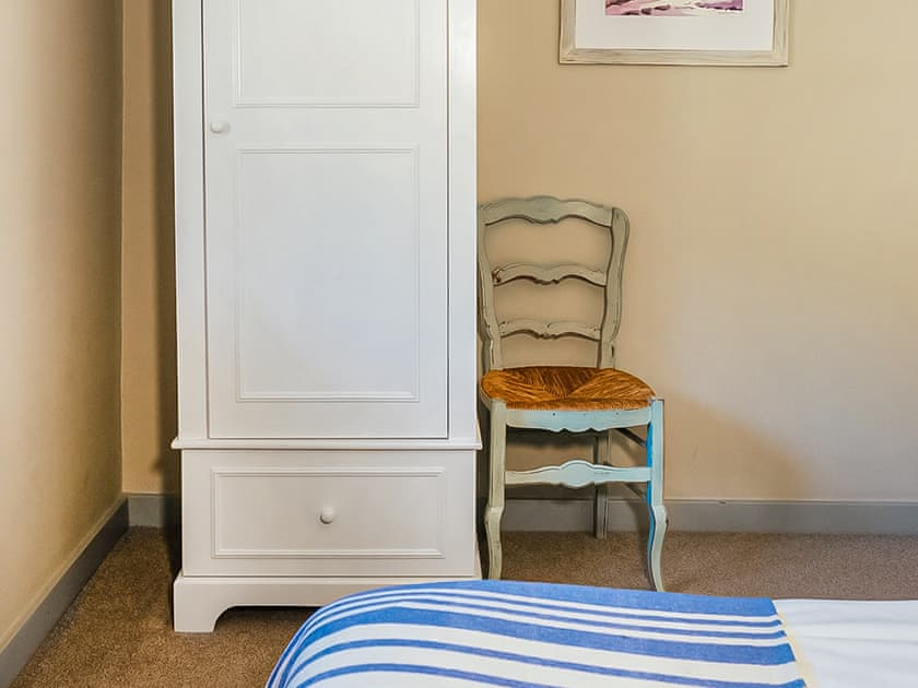 Double bedroom | Weatherbury - Greenwood Grange Cottages, Higher Bockhampton, near Dorchester