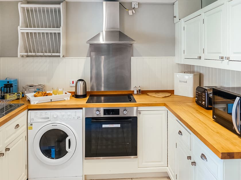 Kitchen | Sandbourne - Greenwood Grange Cottages, Higher Bockhampton, near Dorchester